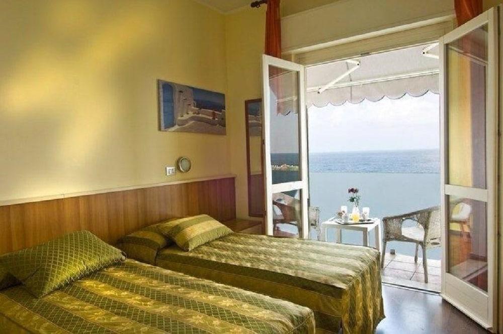 Hotel Marina Celle Ligure Dış mekan fotoğraf